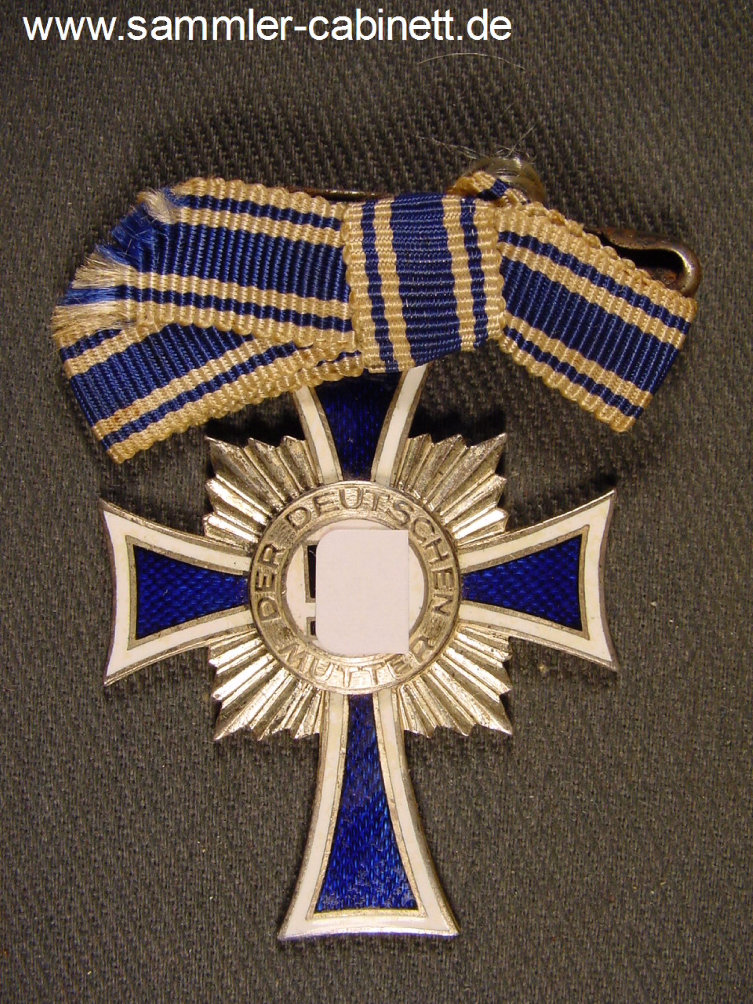 Ehrenkreuz der Deutschen Mutter - die 2. Stufe in Silber...