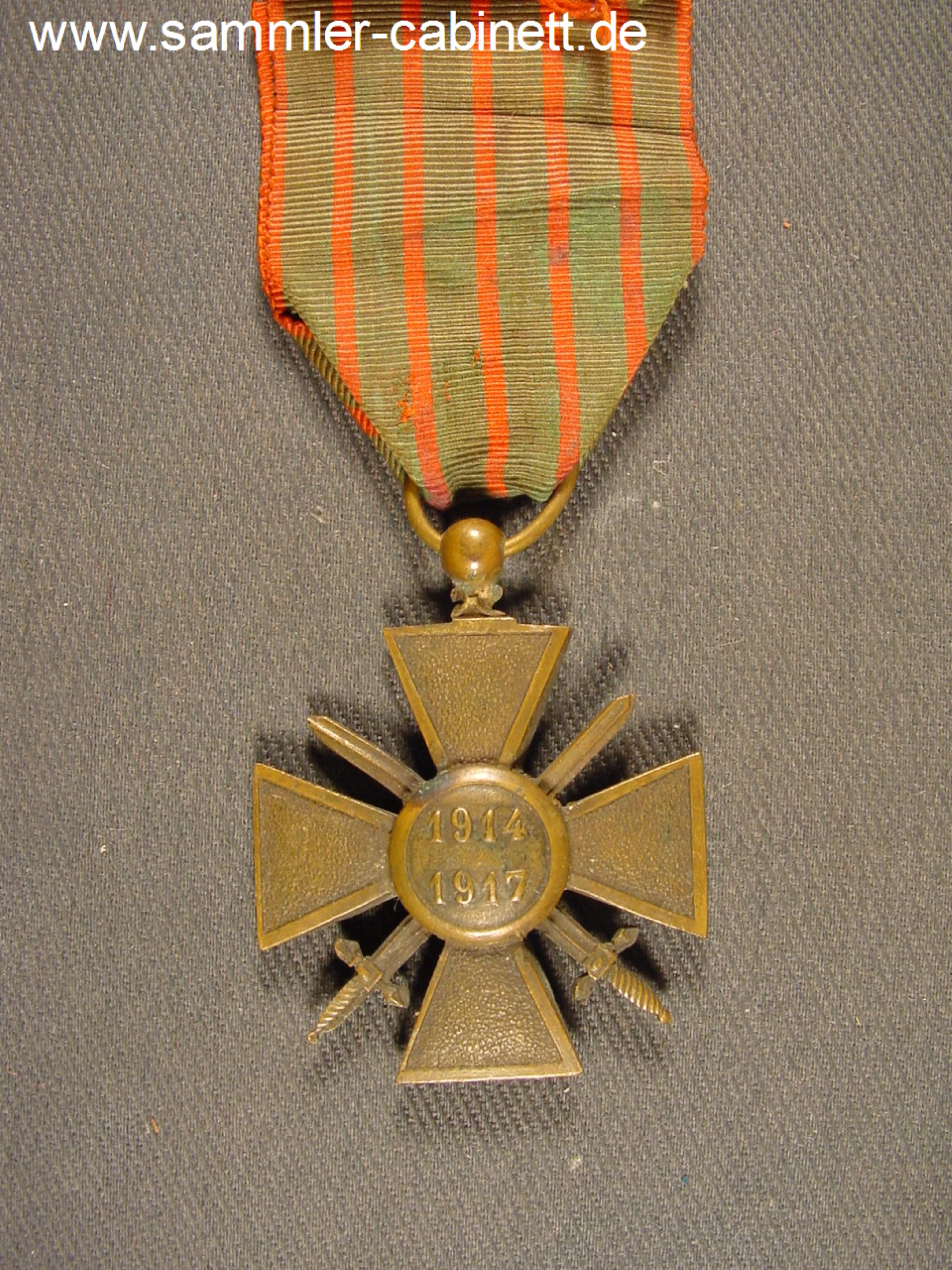 Kriegskreuz 1914 - 1917 - Bronze - am Band, darauf der...