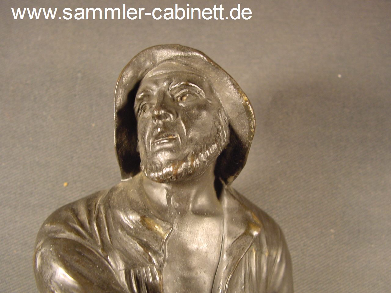 Hamburg - große Bronzestatue - gegeben als Preis...