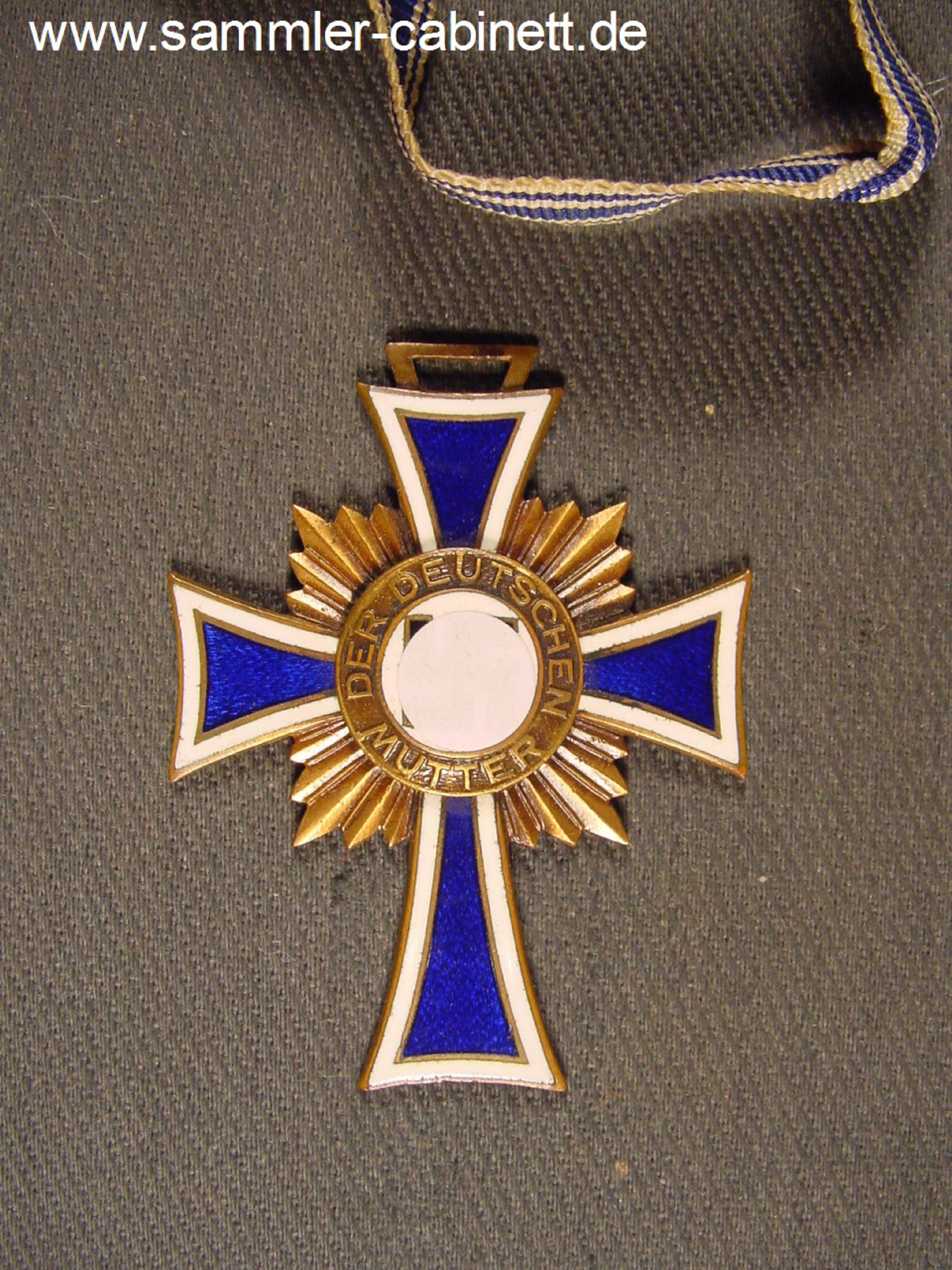 Ehrenkreuz der Deutschen Mutter - die 3. Stufe in Bronze...