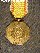 Kriegs Ehrenmedaille - Bronze - vergoldet, am Kämpferband, selten. 2+